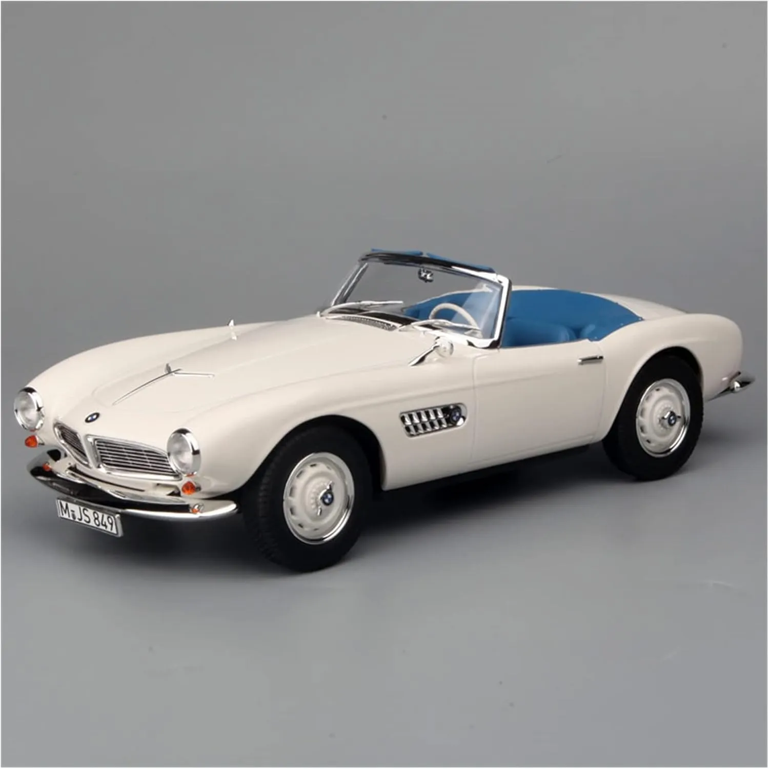 Door Festive Deluxe Gift press Resin Car Vehicle Model 1 18 Fit for BMW 507 1956 White Simulation Alloy Car Model Can Not Open The 