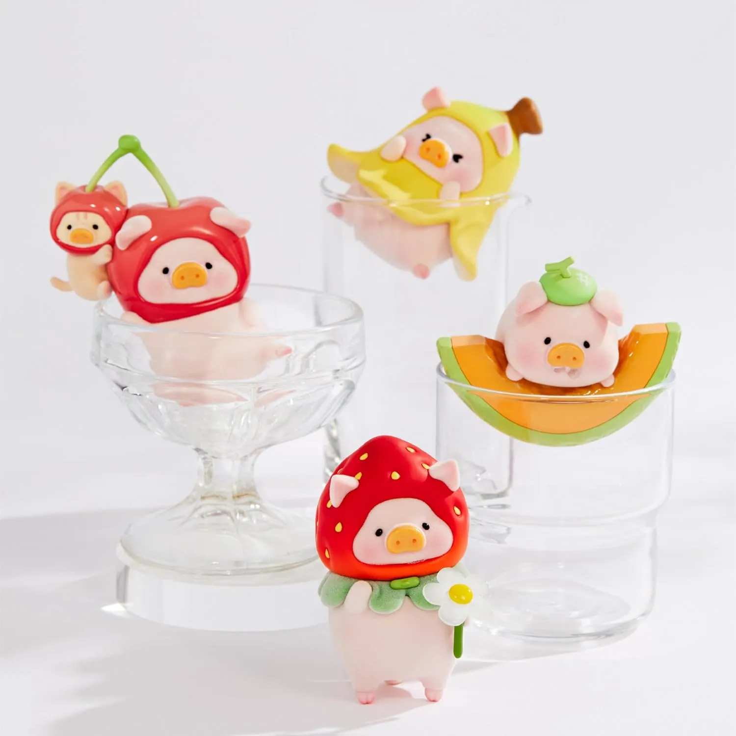 Hot Toys Cute Creative Gift Lulu The Piggy Fruit Series Blind Box Limited Figures Strawberry Pig Figurine Popular Collectible Art polygon him sensationalism delegate uniquely Toy 