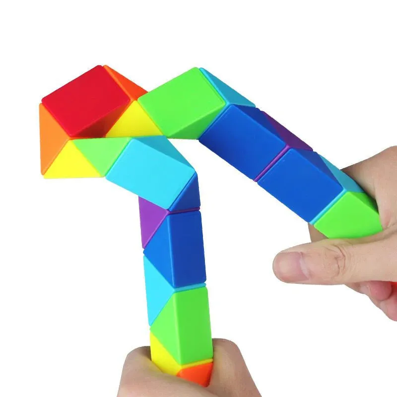 Puzzle Fun - Colourful Snake Cube