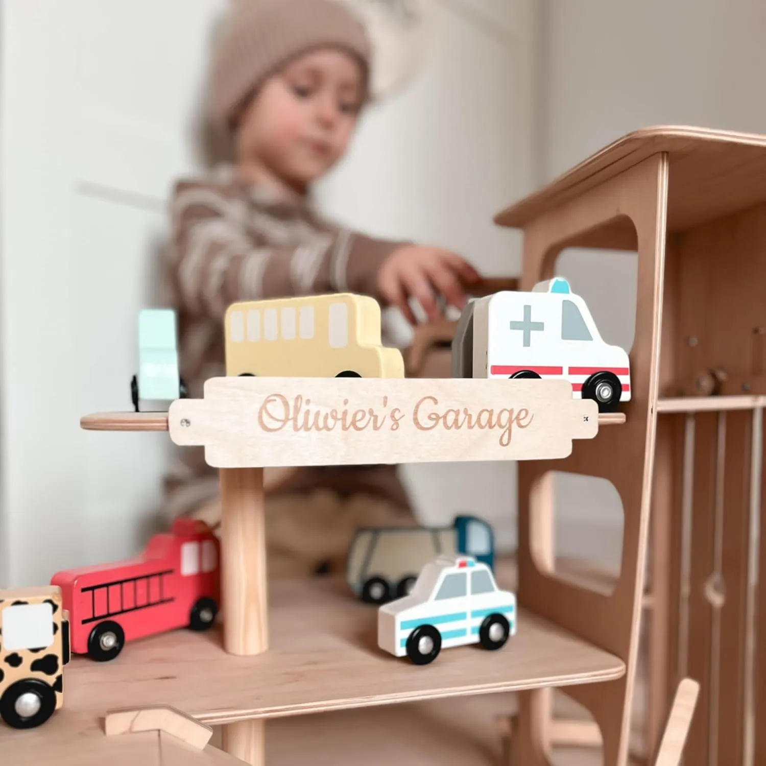 Toddlers 1-4 Years Old Organizer Case Shelf for Mini Toy Cars (Small, Green) Toy Parking Garage with recovery Elevator Wooden Toy Car Storage Hot Wheels Car Compatible Gift for 