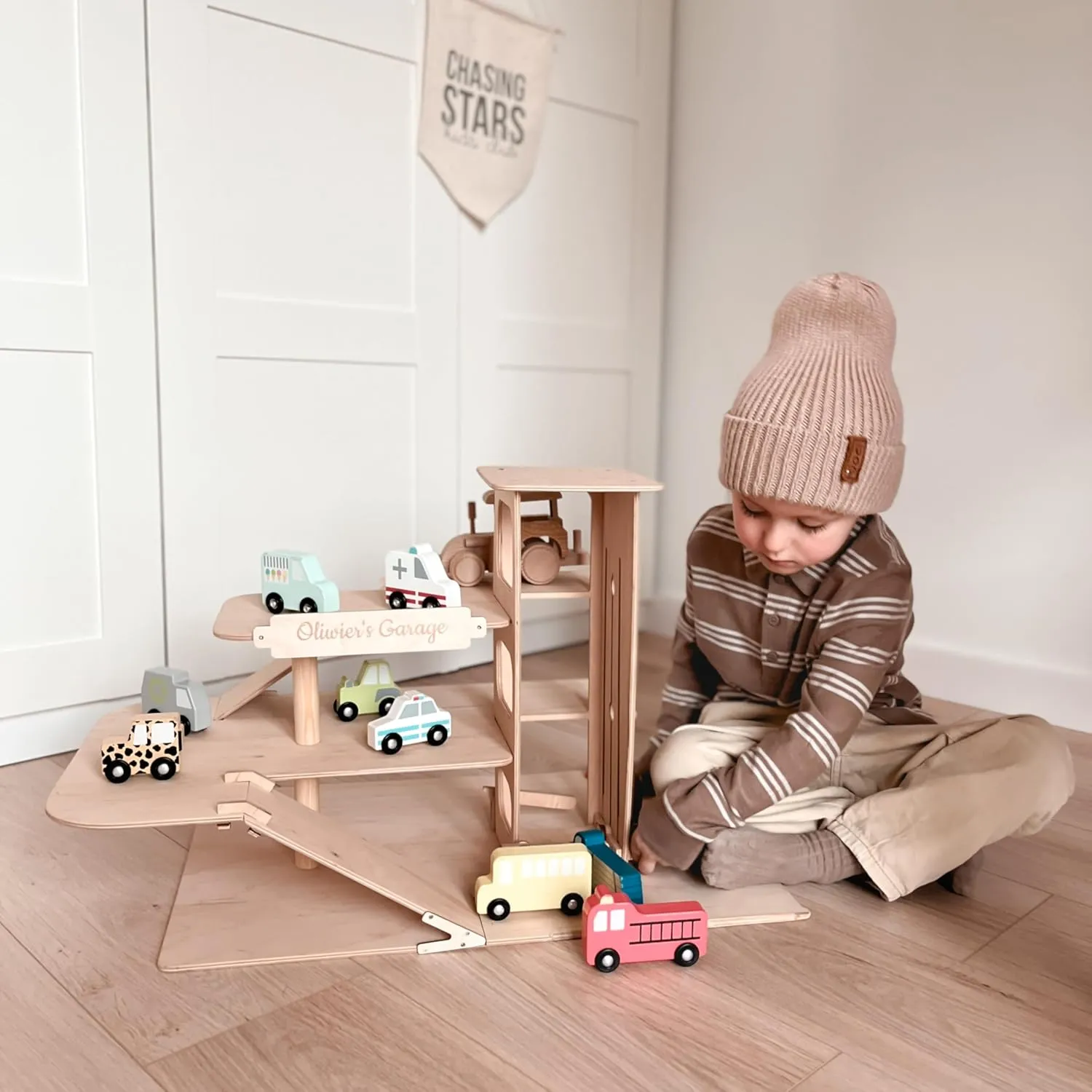 Toddlers 1-4 Years Old Organizer Case Shelf for Mini Toy Cars (Small, Green) Toy Parking Garage with recovery Elevator Wooden Toy Car Storage Hot Wheels Car Compatible Gift for 