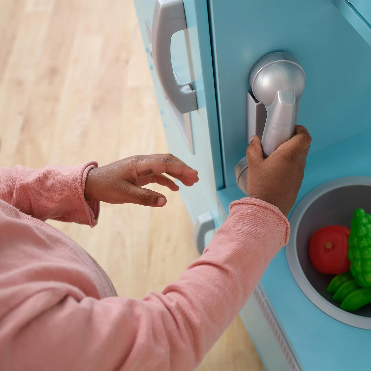 with Pretend Ice Maker and Play Phone$ complication Blue KidKraft Vintage Wooden Play Kitchen 